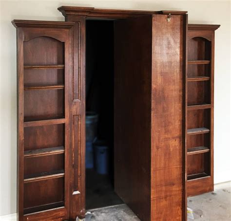 Murphy door inc. - Pantry Door. From $253.45/mo with. Check your purchasing power. $2,808.00 USD. Elevate your kitchen with a spice rack door or reverse facing pantry door! Add up to 20 cubic feet of pantry space right into your doorway.
